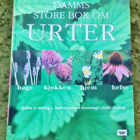 Damms Store Bok om Urter. Som ny. Ulest