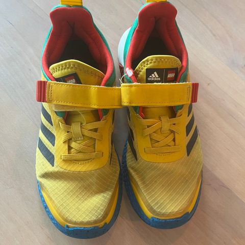 Lego Adidas joggesko str 38