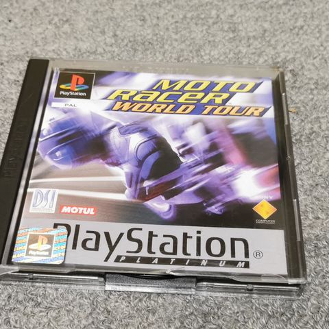 Moto Racer World Tour PS1