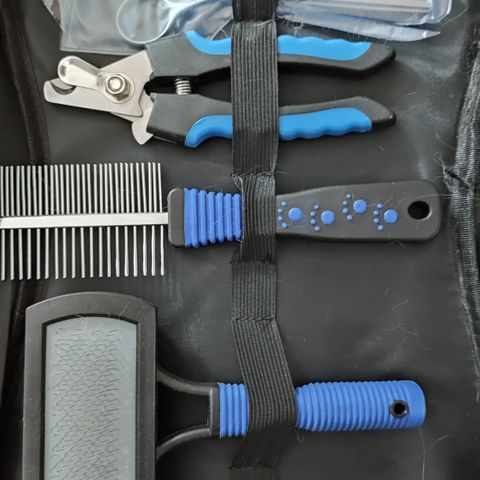 7-pieces set for grooming (cat or dog)