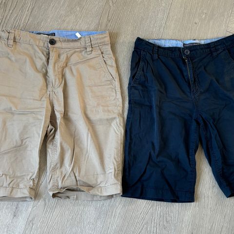 2 stk fine shorts 13-14 år