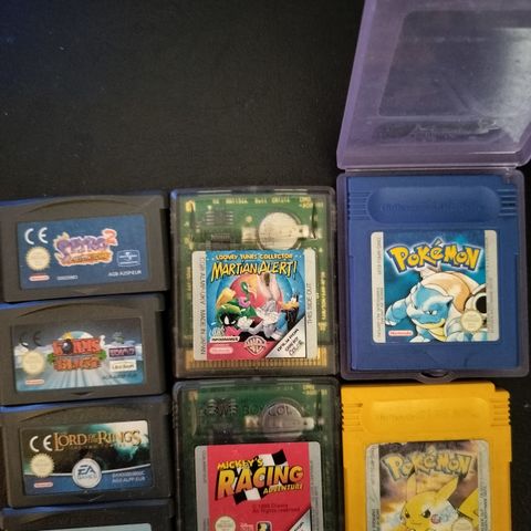 Gameboy color og advanced spill selges