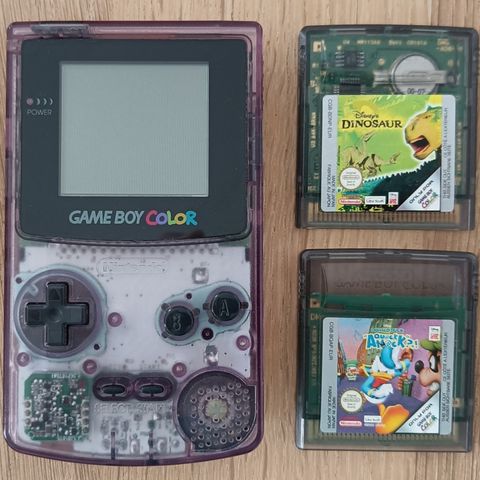 Game Boy Color med 2 spill