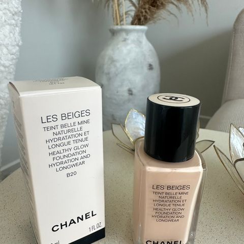 Chanel foundation