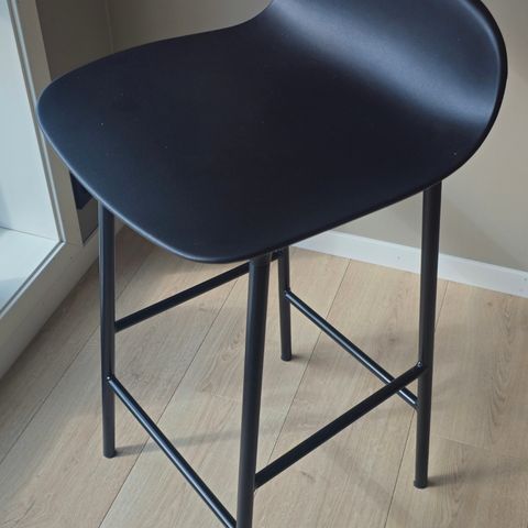 Form Chair barstol fra Normann Copenhagen