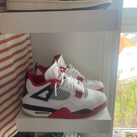 Nike Jordan 4 Fire Red, str: 42,5