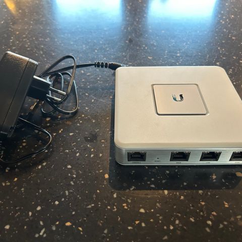 Ubiquiti UniFi Security Gateway