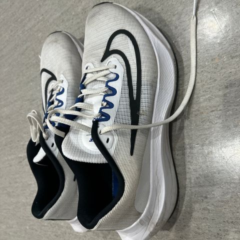 Nike Zoom Fly 5 EU 43