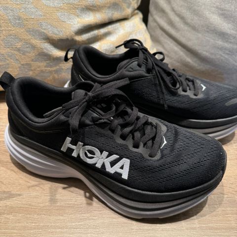 HOKA BONDI 8