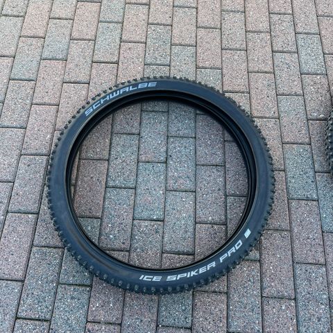 Schwalbe piggdekk Ice spiker pro 27.5