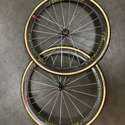 Most Pinarello Carbon Clincher hjulsett 11s