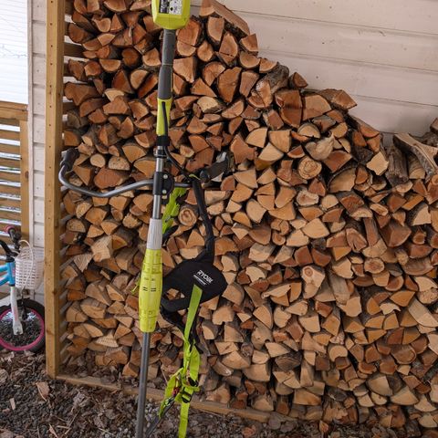 Kratt og gresstrimmer fra Ryobi rbc36b26b