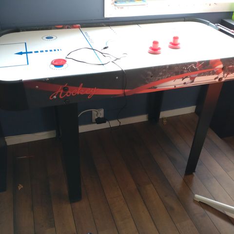 Airhockey for barn