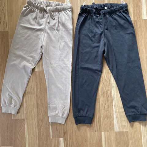 2stk pysjamas unisex farge strl 2-4år 104