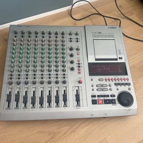 YAMAHA MD8 multitrack md recorder MINIDISC