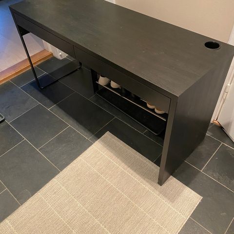 IKEA skrivebord