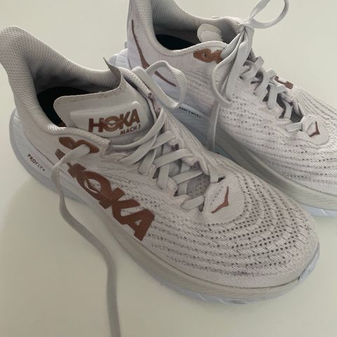 HOKA WIDE MACH 5 str 37 1/3