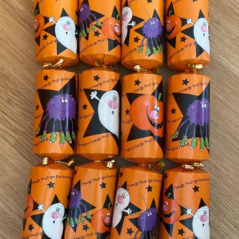 Halloween 4 store smellbonbon crackers edderkopp spøkelse gresskar