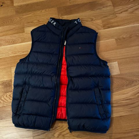 Tommy Hilfiger vest str. 164