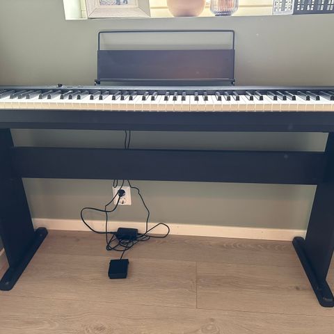 Casio CDP-S100 El-piano med stativ - RESERVERT