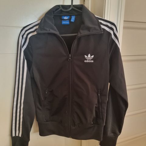 Adidas jakke