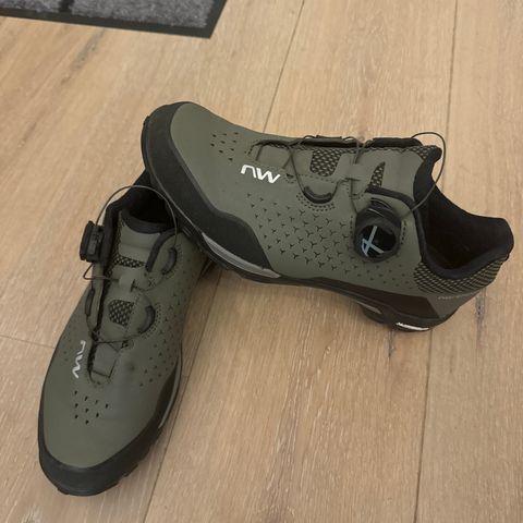 Northwave X-Trail Plus bikeshoe 23 i str. 40