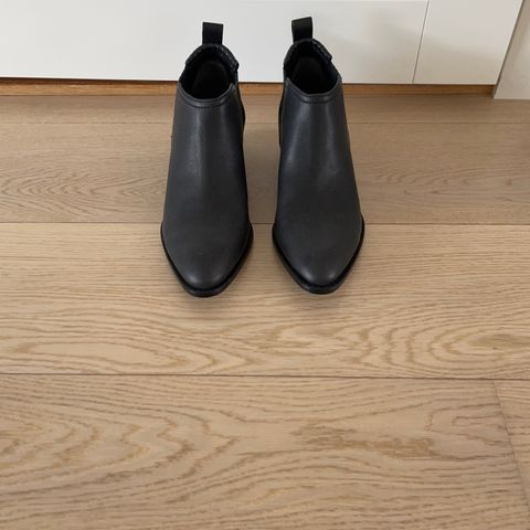 Alexander Wang Kori Ankle Boots