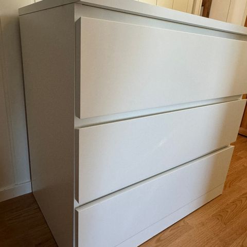 Malm kommode