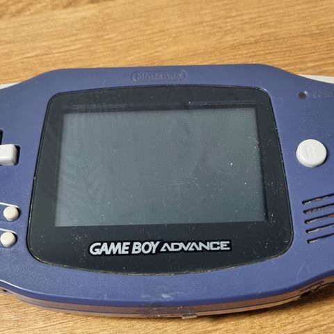 Gameboy Advance - uten deksel - Pokémon LeafGreen følger med