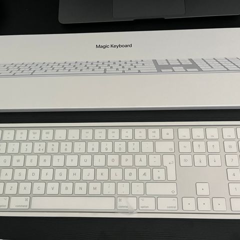 Apple Magic Keyboard + numeriske taster Norsk