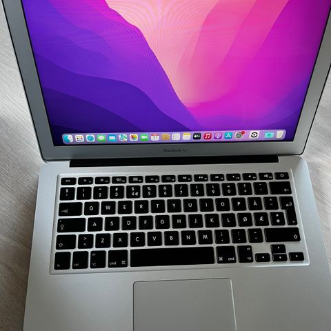 MacBook Air 2017 13-Inch i5