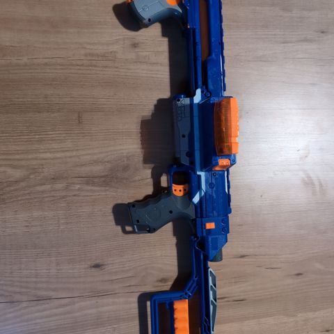 Nerf pistol , leke pistol