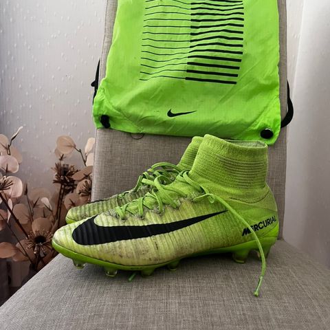 Nike Mecurial superfly V Ag pro, str 42.5. fotballsko