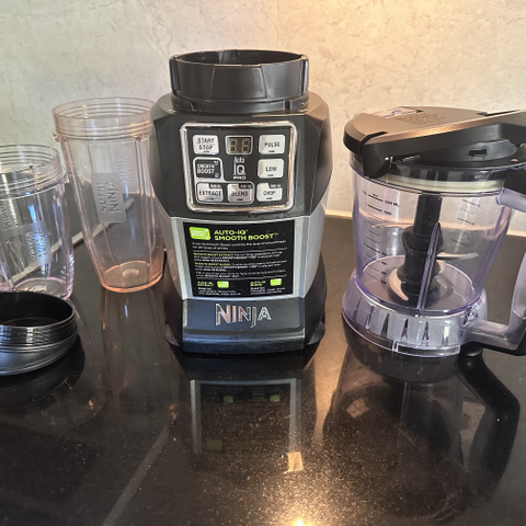 Kraftig 1200W Ninja blender