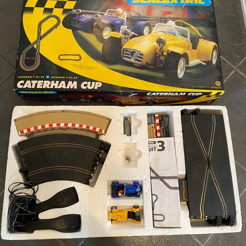 Scalextric «Catherham Cup» komplett!