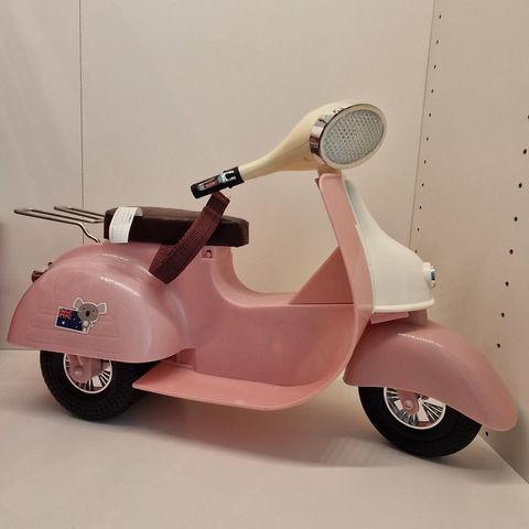 Our Generation scooter/motorsykkel - veldig pen