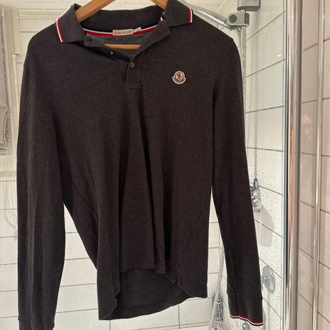 Ny pris - Cotton polo shirt fra Moncler selges