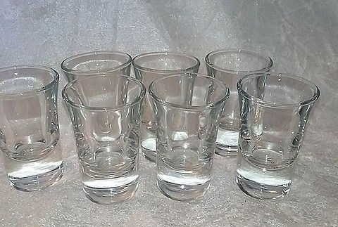 7 Stk. Shot-glass. Frakt 39,-