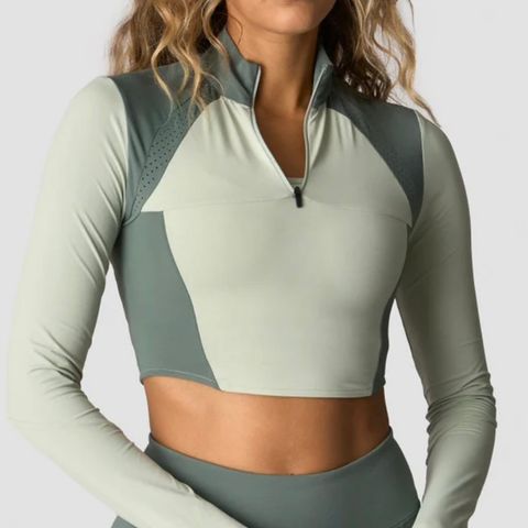 Cropped Long Sleeve