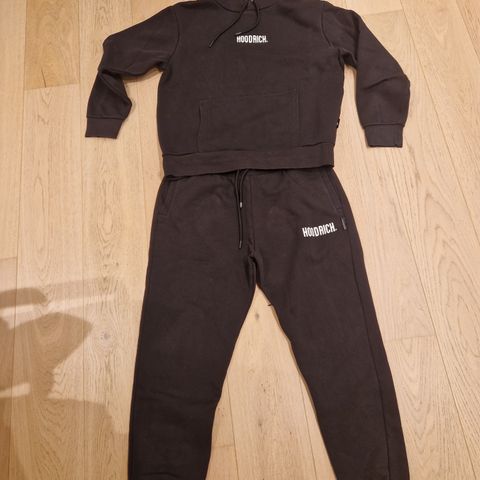 Hoodrich tracksuit