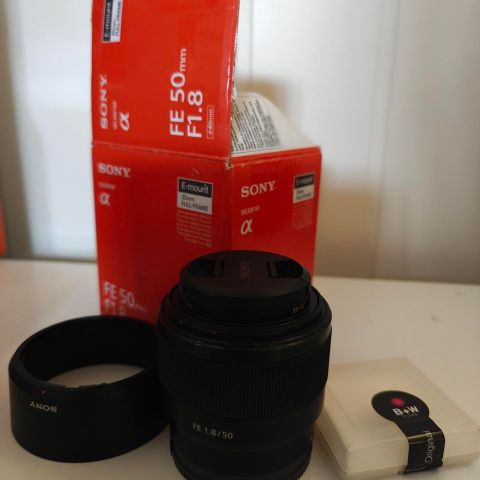 Sony FE 50mm f/1.8