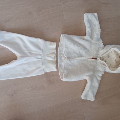 Teddy dress/overall/jakke/bukse str. 56 (flere klær i annonsen).