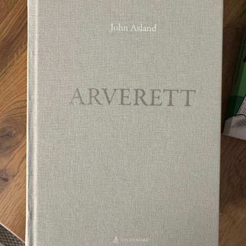 Arverett bok