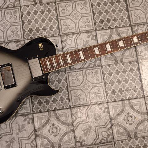 Harley Benton SC-550 Deluxe Silver Burst (EMG 81-85)