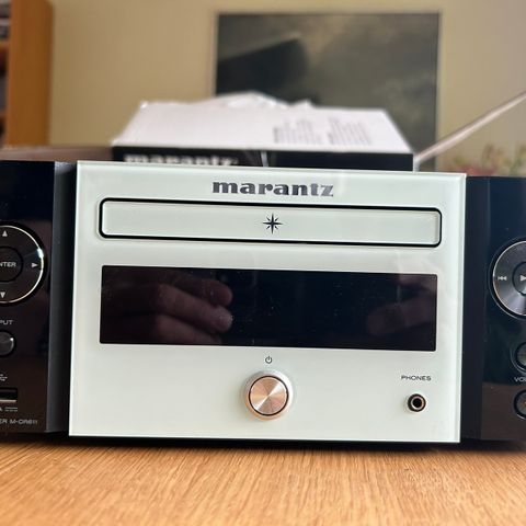 Marantz nettverk - CD - receiver , M-CR611.