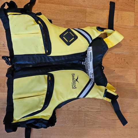 Redningsvest for kajakk/padling