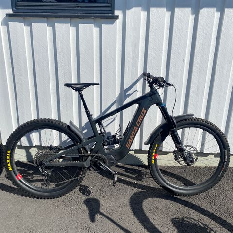 Santa Cruz Heckler CC medium med RSV felger