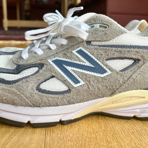 Nesten nye New Balance sneakers i str. 41,5. Ny pris.