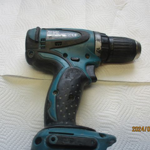 MAKITA 14.4V Drill U/Batt./Lader.-kr. 300.-