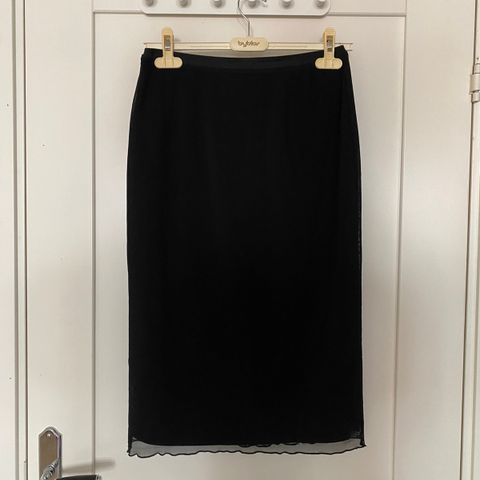 Monki Pencil skirt mesh med stoff under